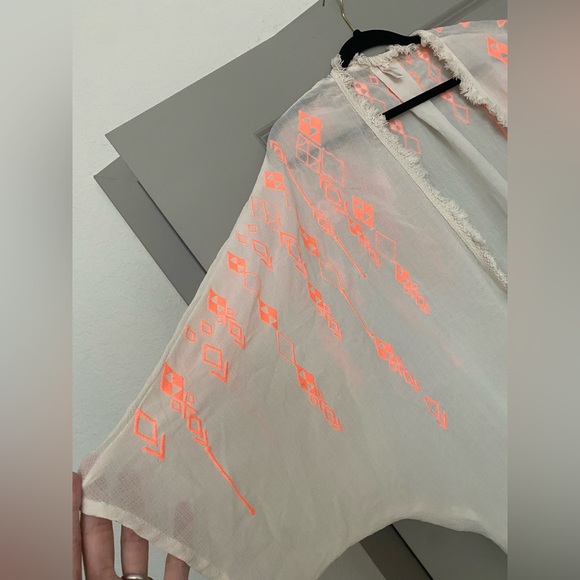 Xhilaration Embroidered Kimono - Picture 3 of 4